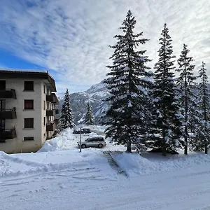 https://praloup-1500-appart-4-couchages.fr-provencehotel.com
